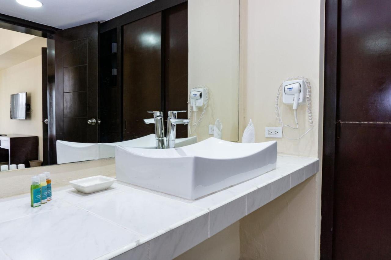 Aparthotel Aldea Beachside Condo 3*