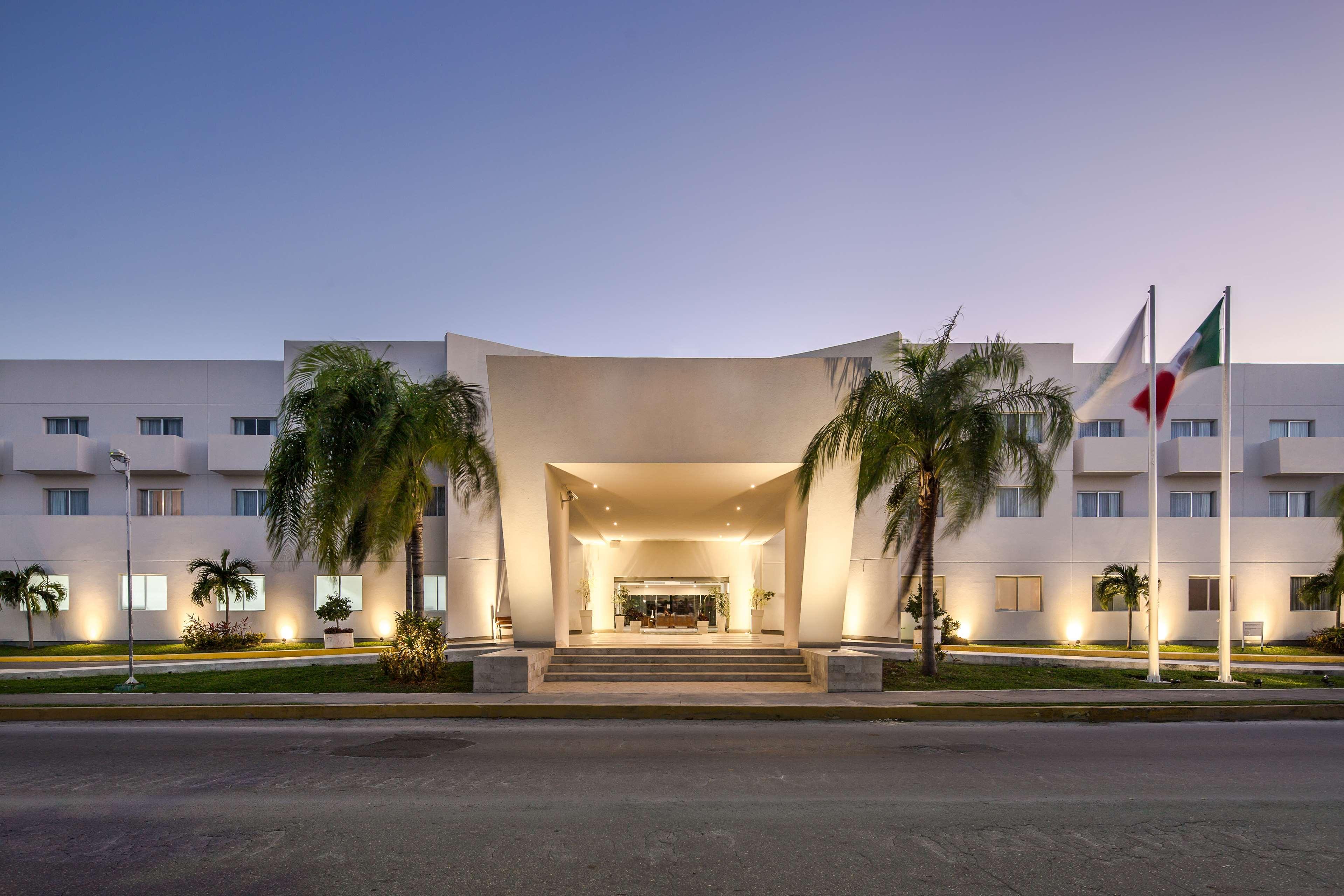 Wyndham Garden 5*