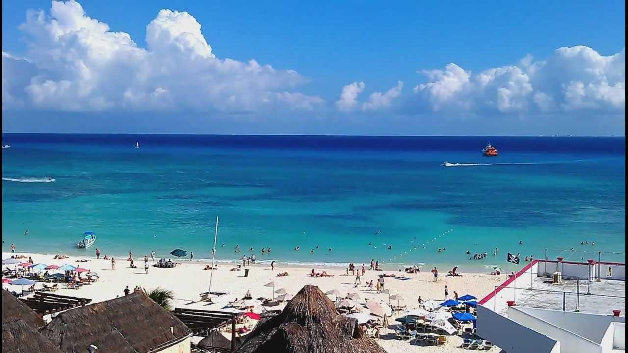 Banana Boutique & - 5th Av Playa del Carmen