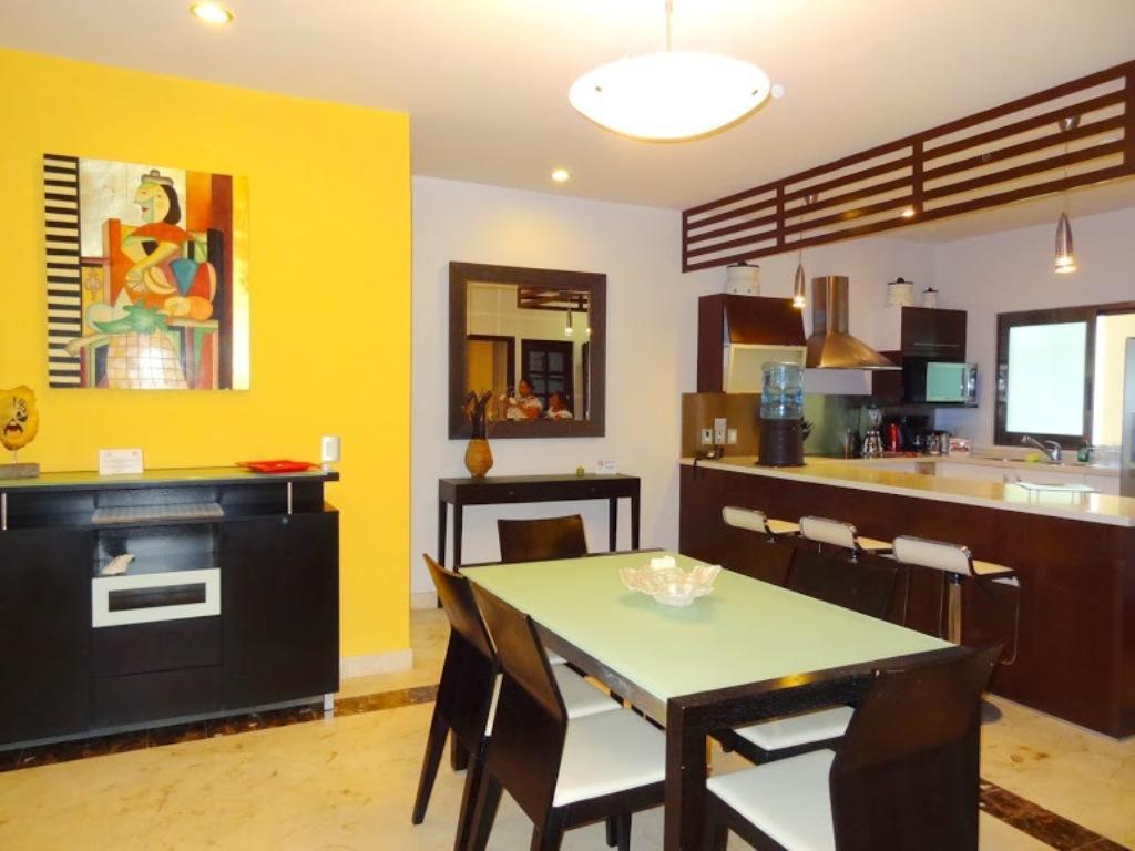 Paseo Del Sol Condohotel By Bvr Aparthotel