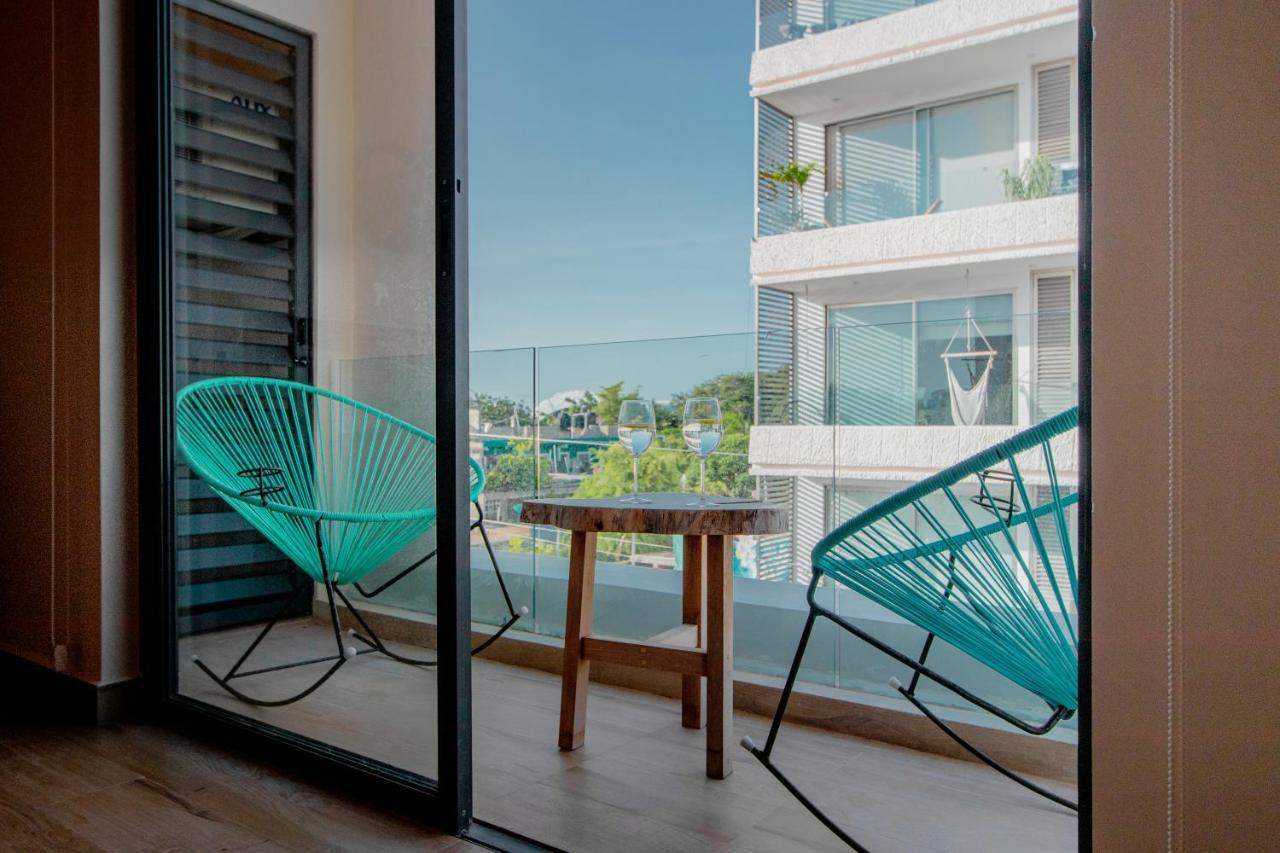 With Ocean View Pool In Av 10 & 60 Street Apartment *