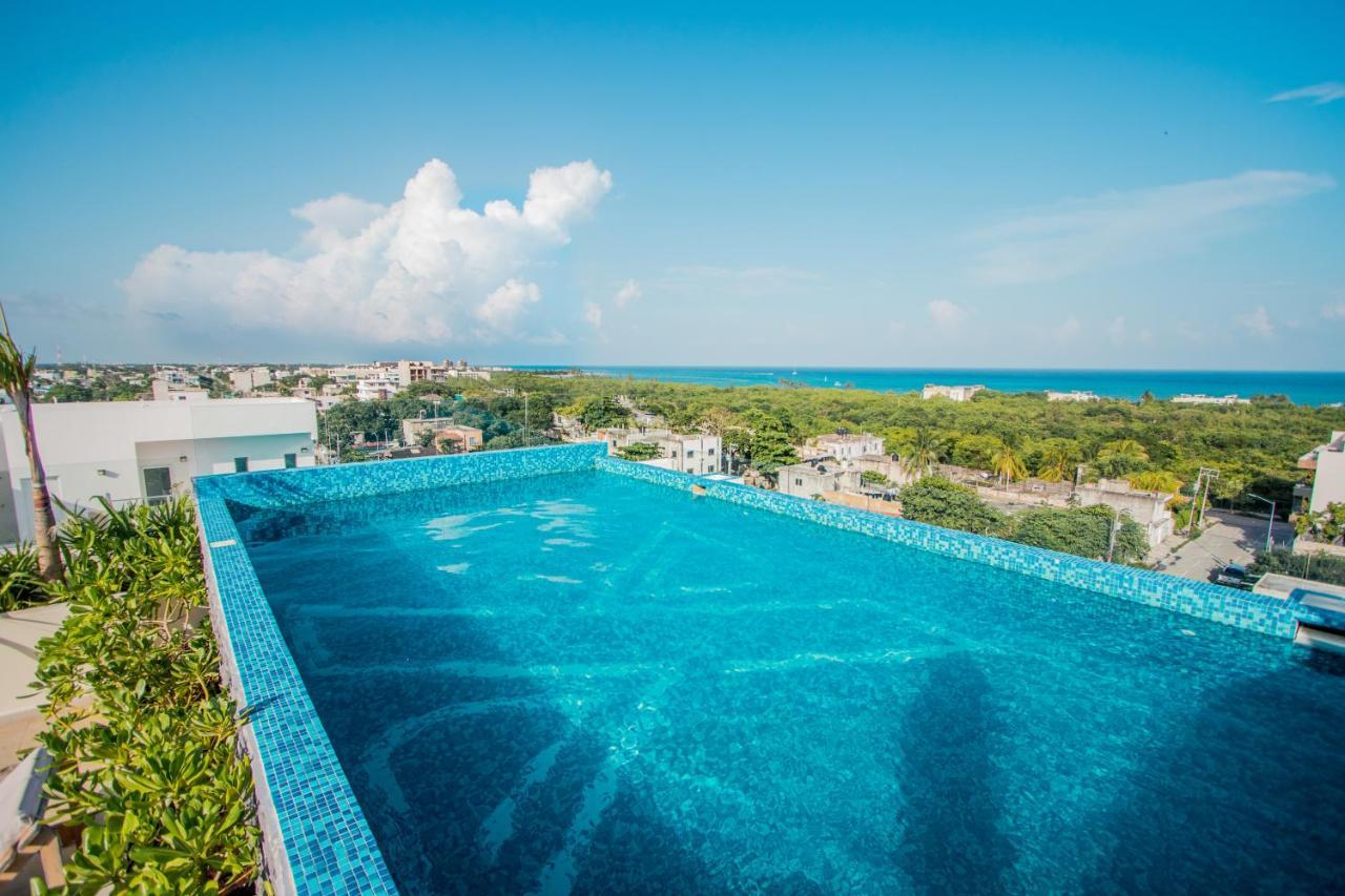 With Ocean View Pool In Av 10 & 60 Street Apartment *