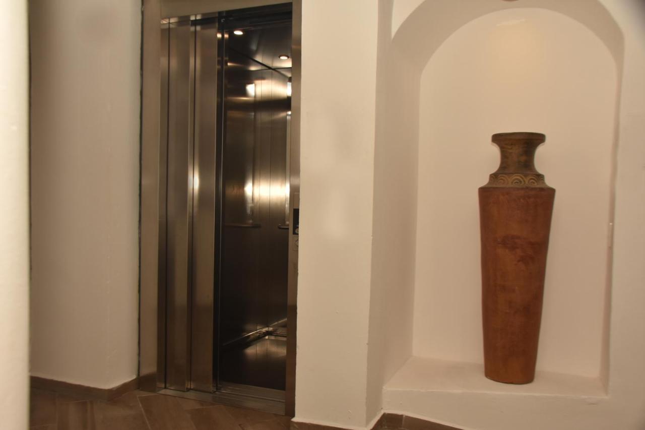 Aparthotel Luxury Two 5*