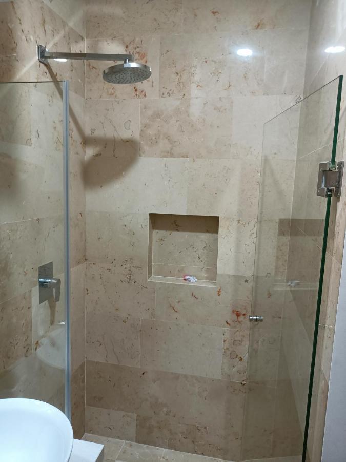 Luxury Suites , Calle 14th Appartement *