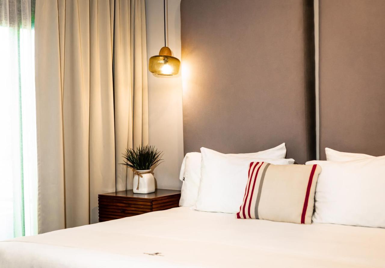 Autentico Vertical Hotel