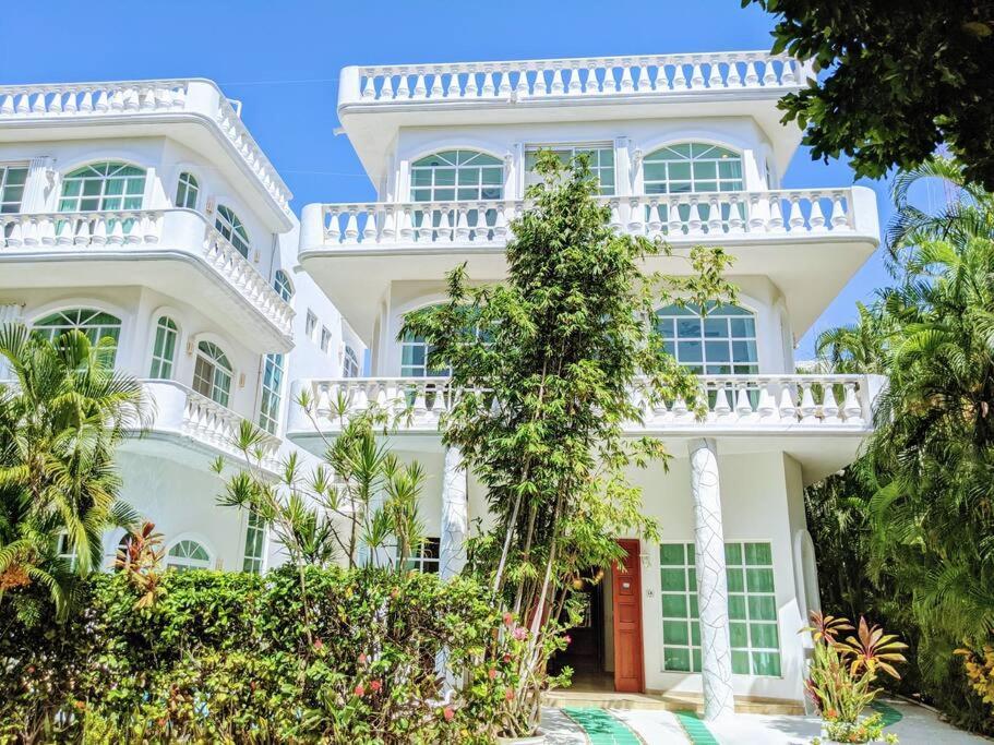 Ferienhaus 18br Up To 50guest Castillos Playacar Walk To And 5th Ave 1000mbps Playa del Carmen