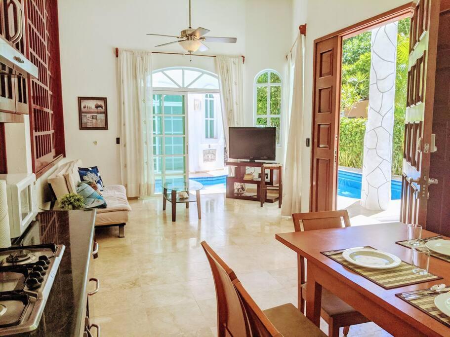 Ferienhaus 18br Up To 50guest Castillos Playacar Walk To And 5th Ave 1000mbps
