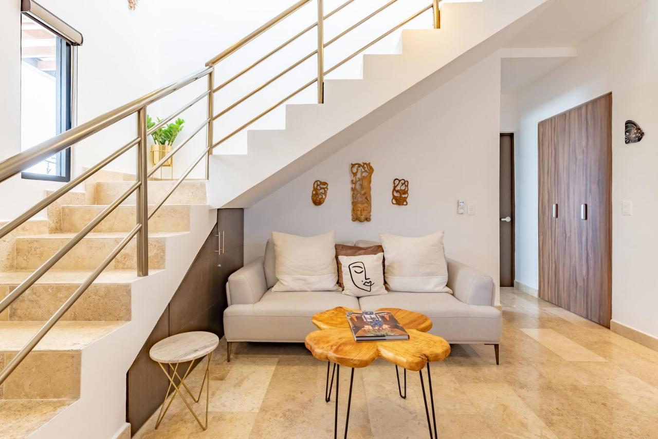 Bahay Steps From The And 5th Ave Apartment *