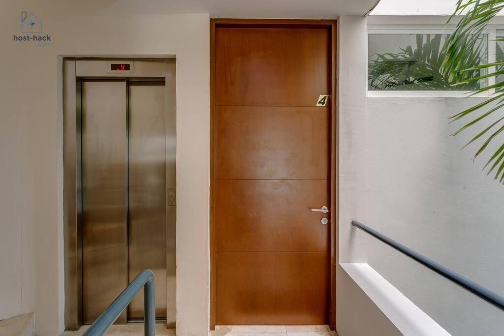 Danzamar 4, 5 Blocks Away From Playa Pelicanos Apartment *