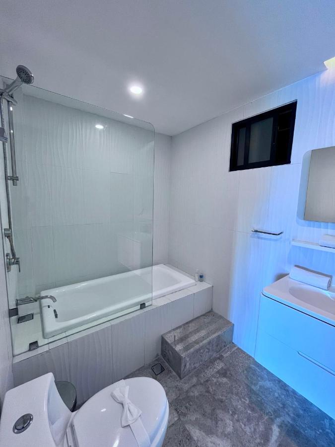 Appartement Jacuzzi In A Few Steps From 5th Av.