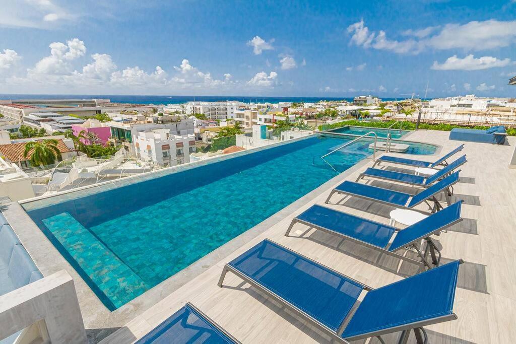 Great Location & Amazing Amenities Apartment