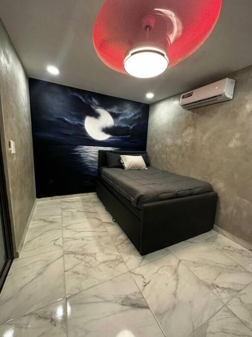 New It's A Piece Of Art 2b-1'5b Roof & Pool Apartment *