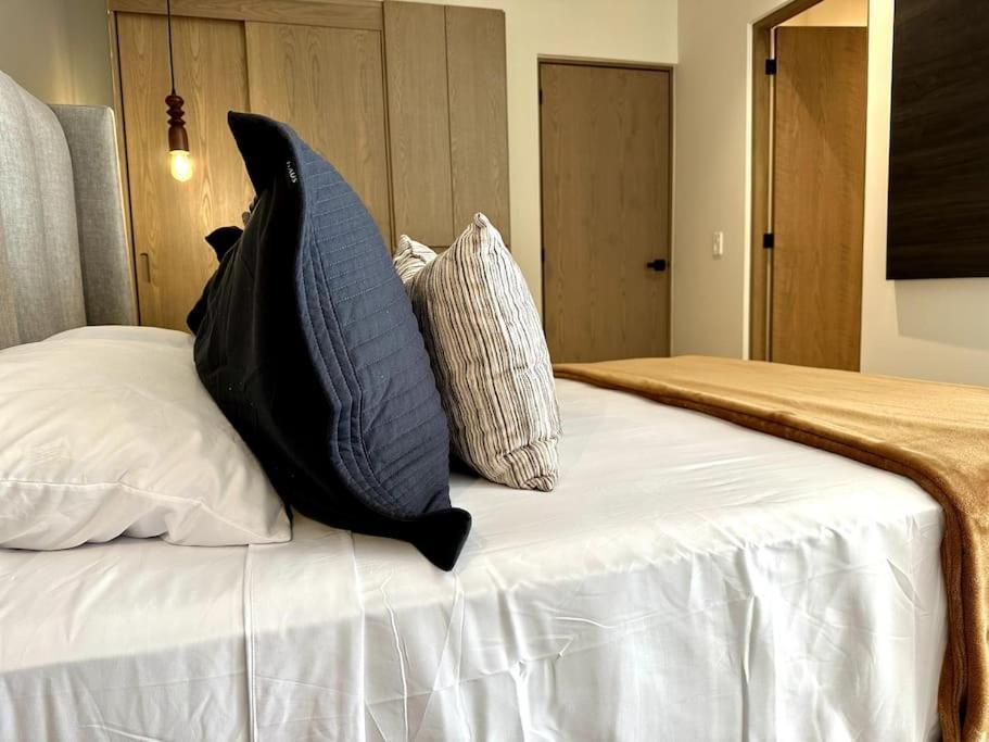 Appartement 2br Modern - Rooftop Pool With Stunning Views *