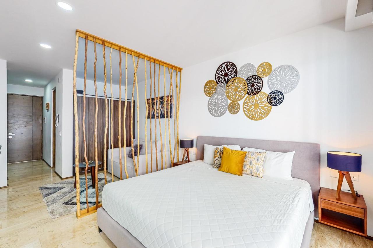 Menesse Midtown 2 Unit 208 * Playa del Carmen