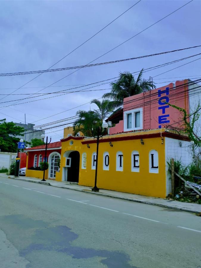 Acuario Hotel