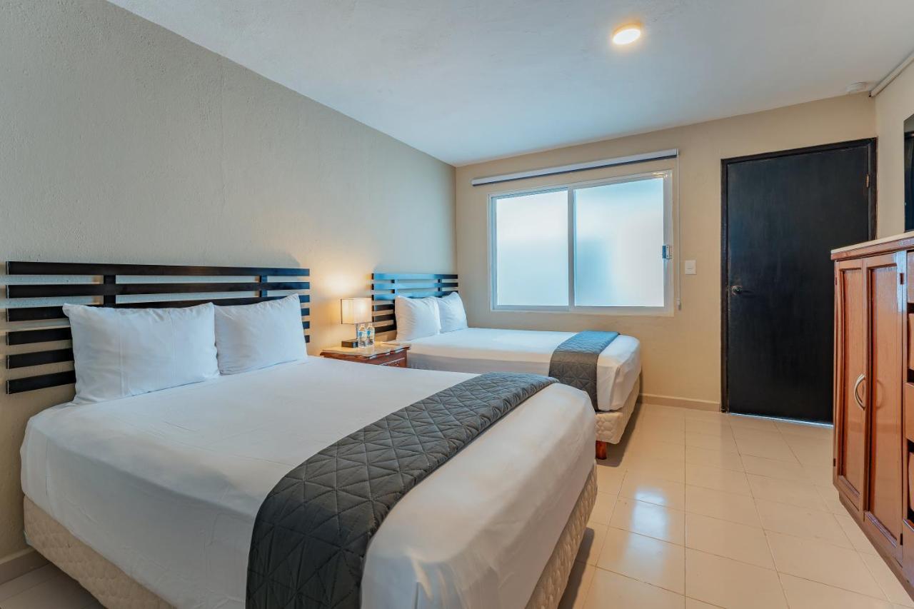 Brisas 5a Av, Hotel