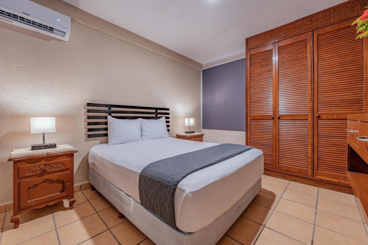 Brisas 5a Av, Hotel