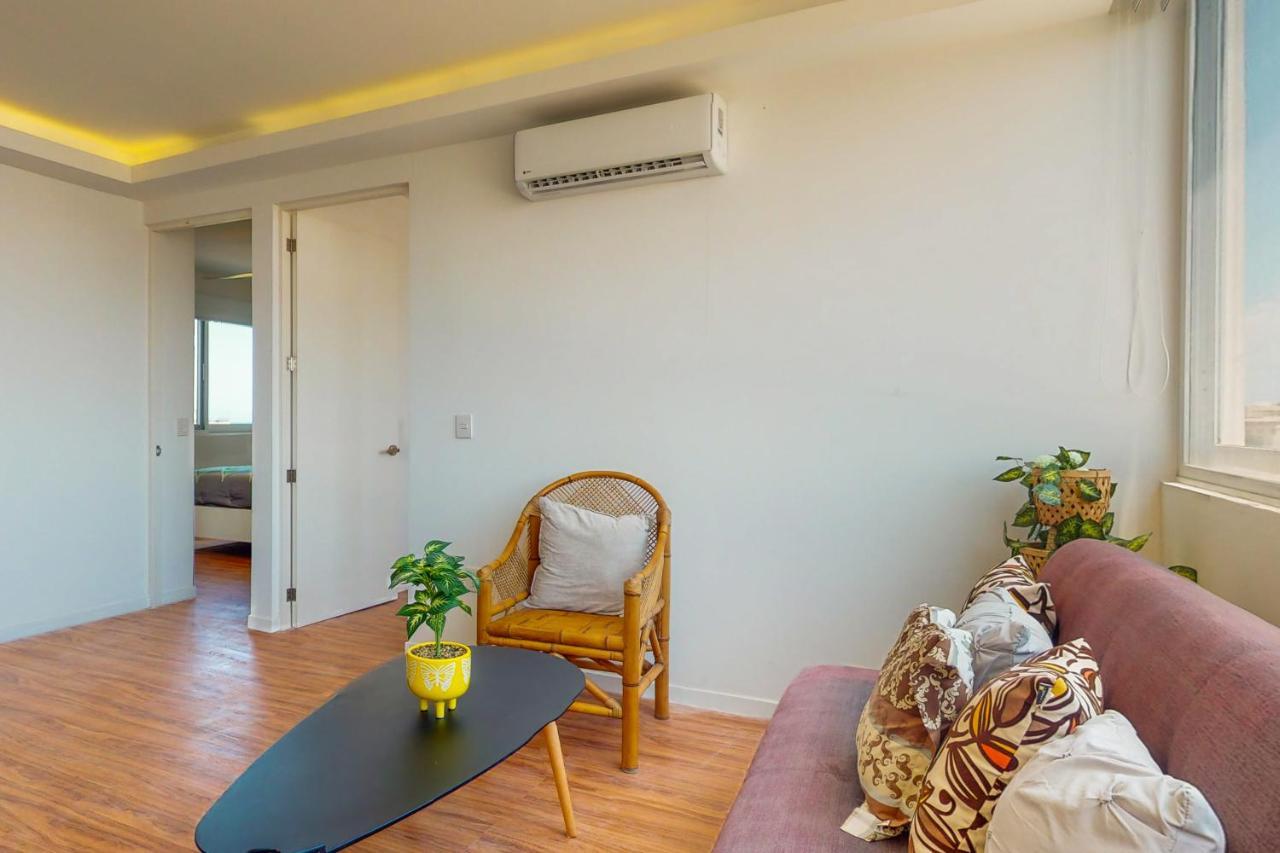 Kumaru 502 Apartment