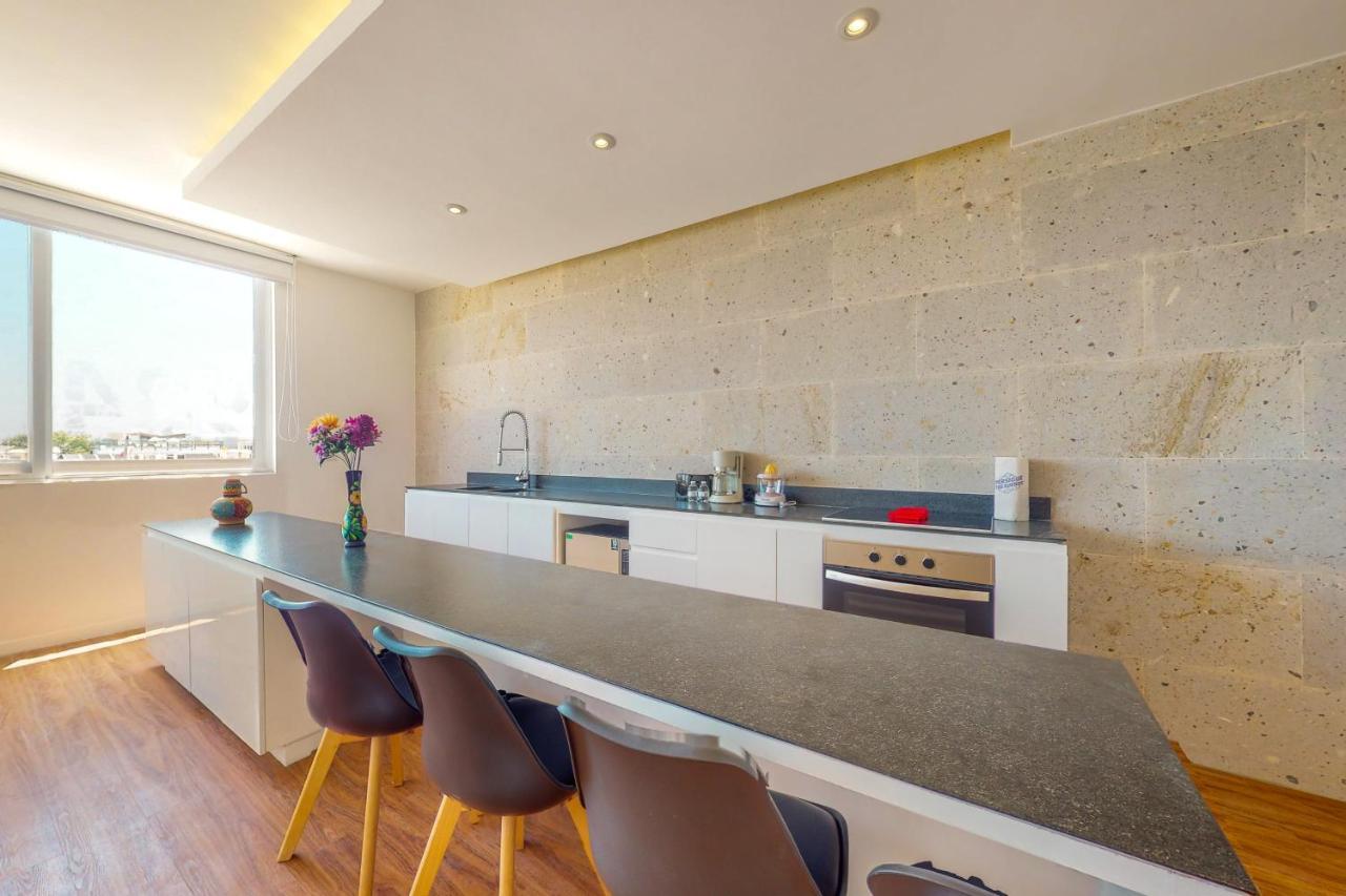 Kumaru 502 Apartment