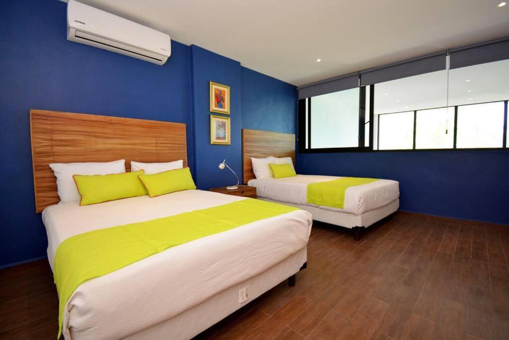 Big Loft 2br 2.5bth One Block The Apartamento
