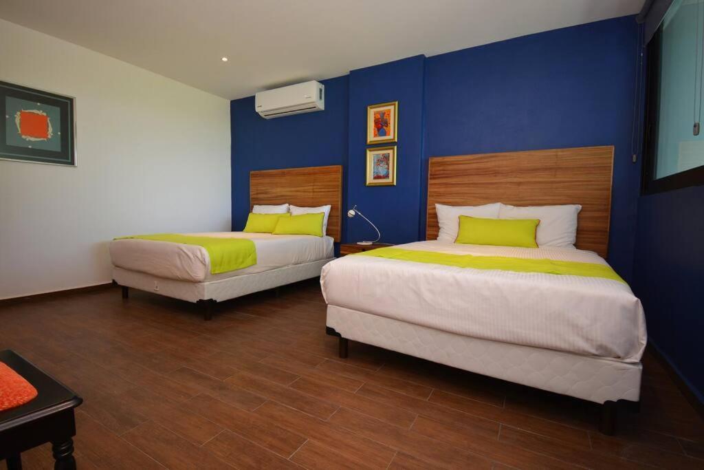 Big Loft 2br 2.5bth One Block The Playa del Carmen