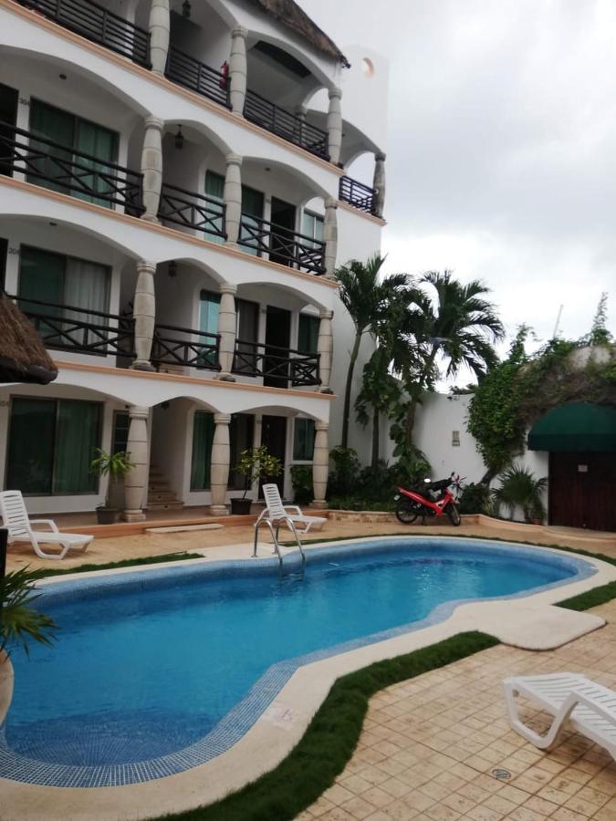 Playa Pajaros * Playa del Carmen
