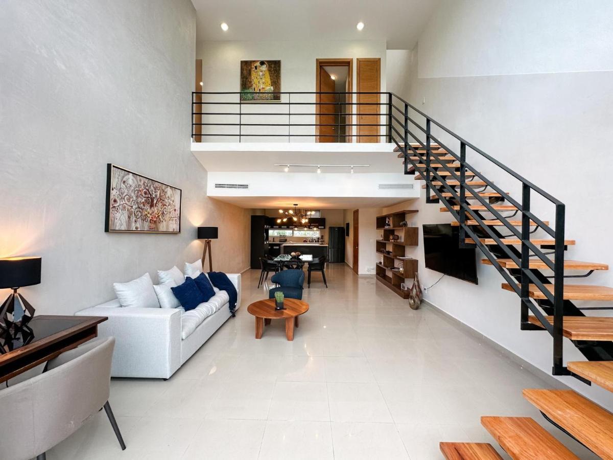 Apartment Azulb15 3 Bedroom Playacar Phase Ii *