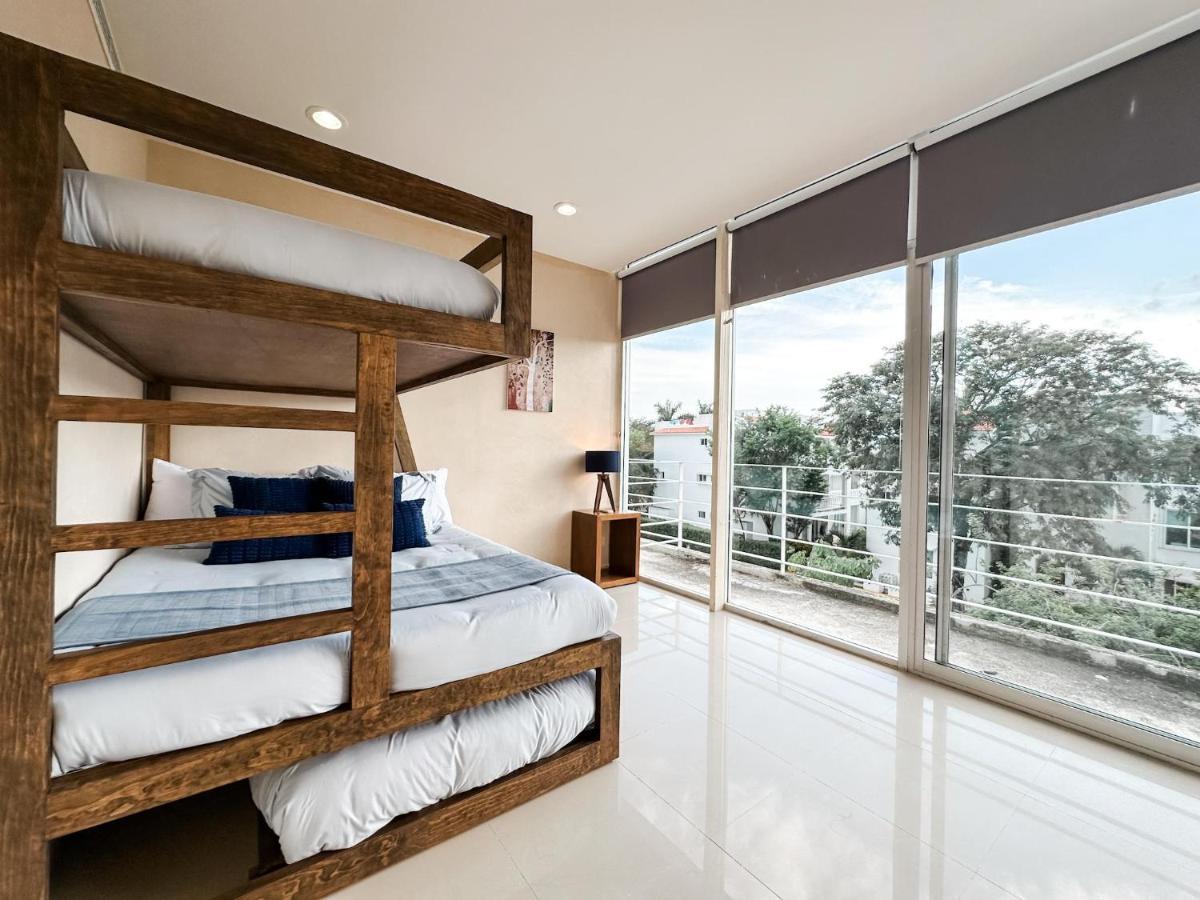 Apartment Azulb15 3 Bedroom Playacar Phase Ii *