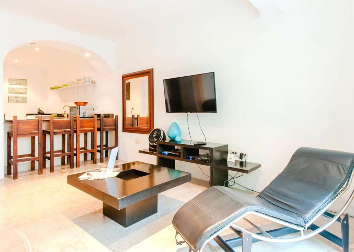In Heart Of It All-steps To Town, Beach & 5th Ave! * Playa del Carmen