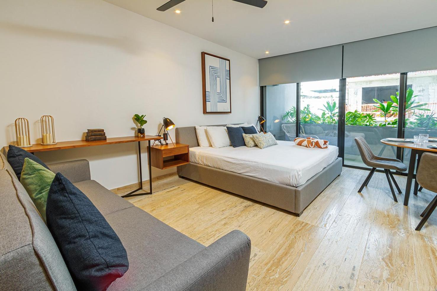 Great Location & Amazing Amenities Apartment
