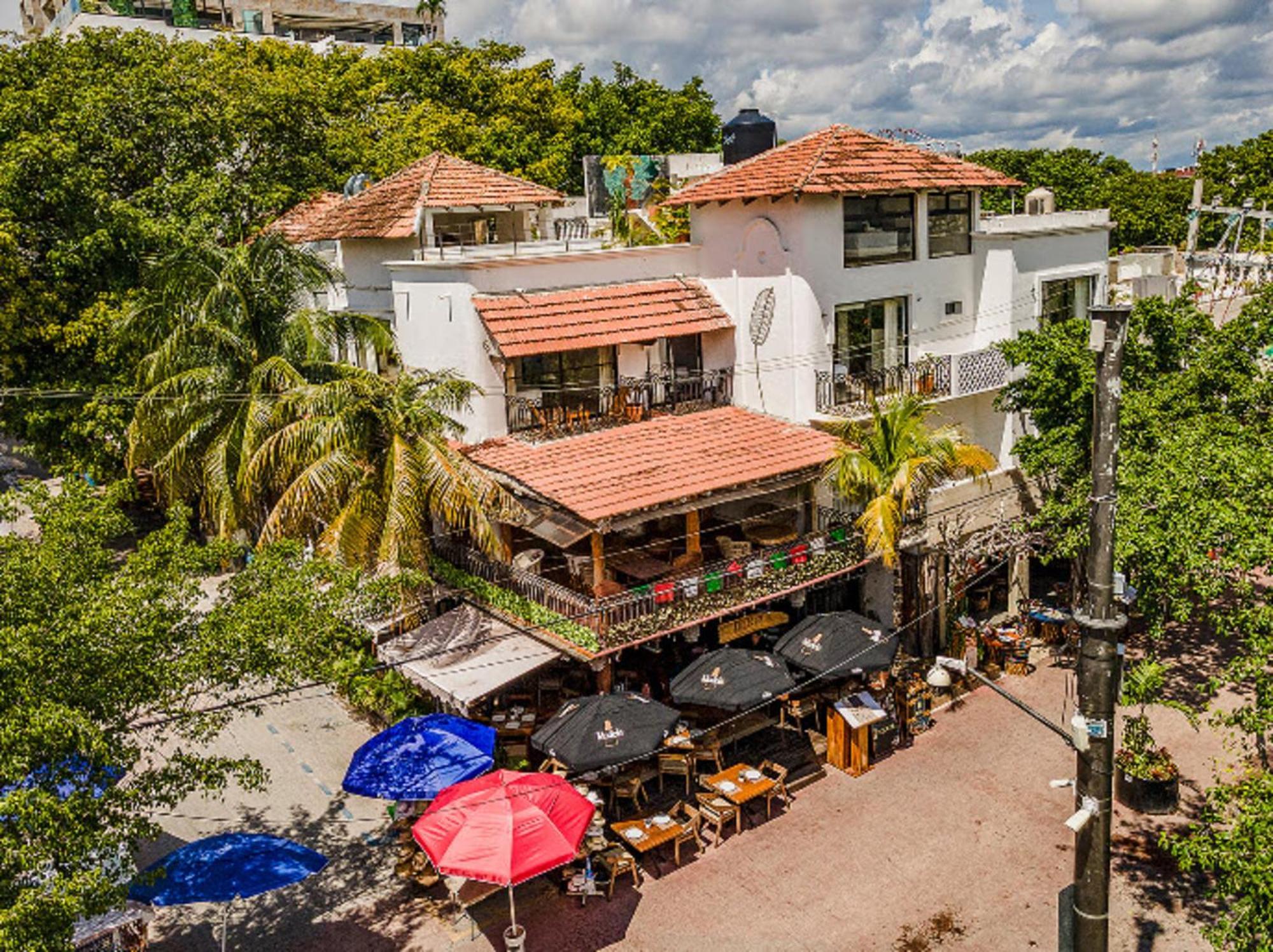 Banana Boutique & - 5th Av Hotel