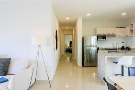 Apartment New In Residential Area With Amenities & 24hr Security *