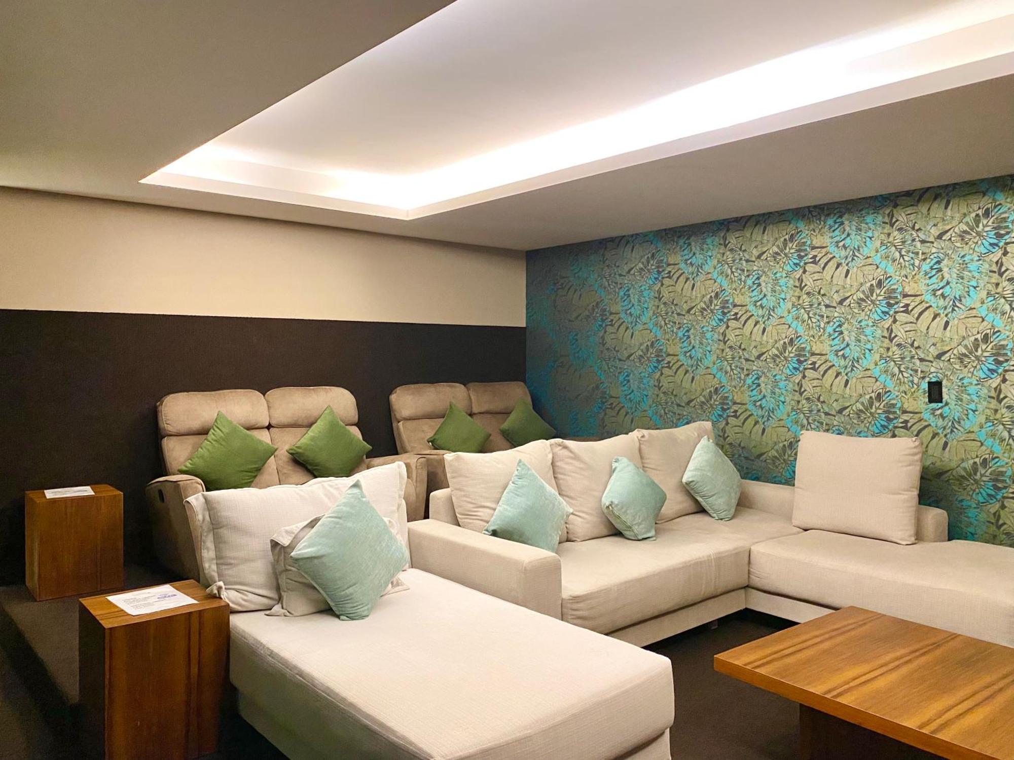Apartment Urban Towers By Andiani Travel