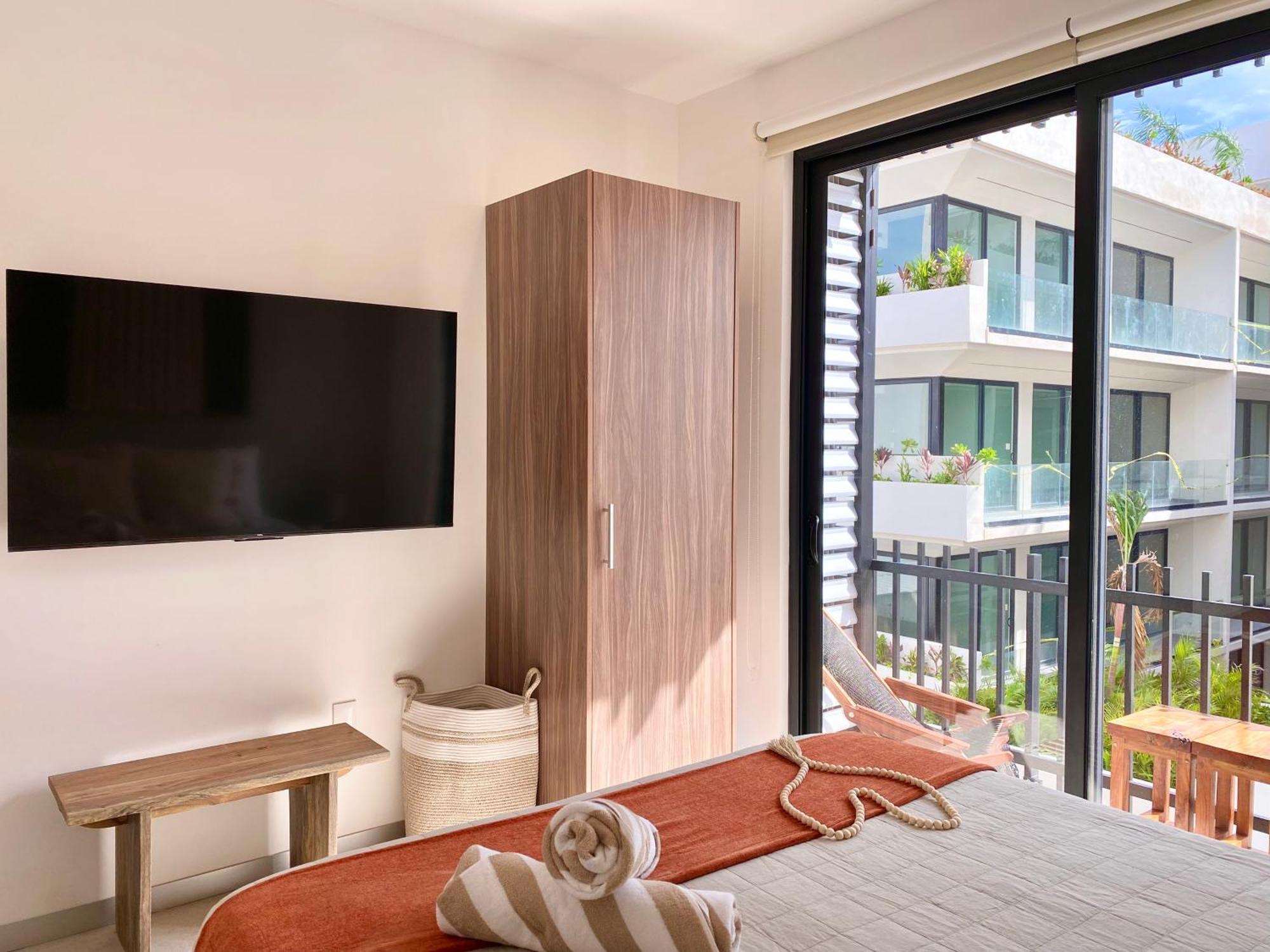 Urban Towers By Andiani Travel * Playa del Carmen