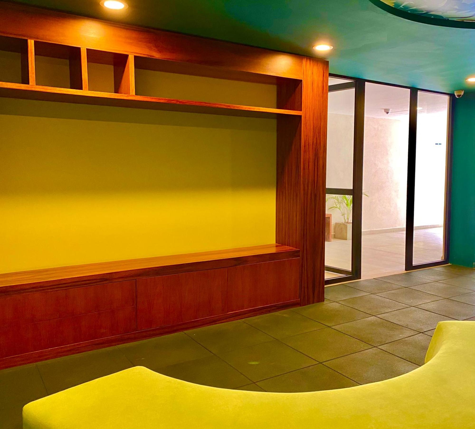 Urban Towers By Andiani Travel Apartment *