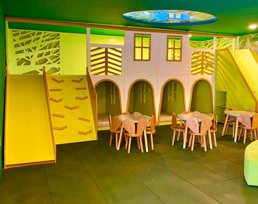 Urban Towers By Andiani Travel Apartment