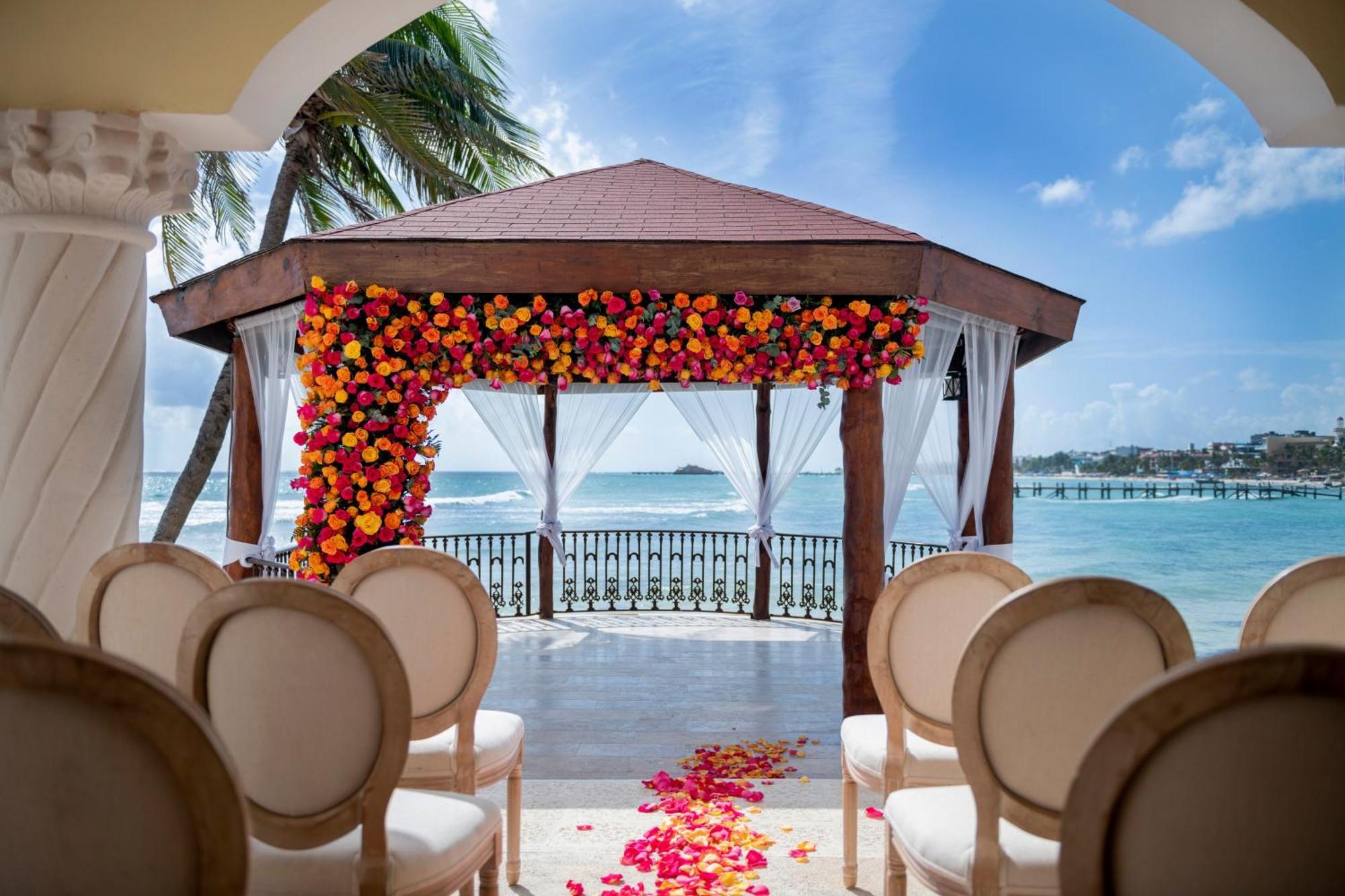 Resort Wyndham Alltra Adults Only 4*