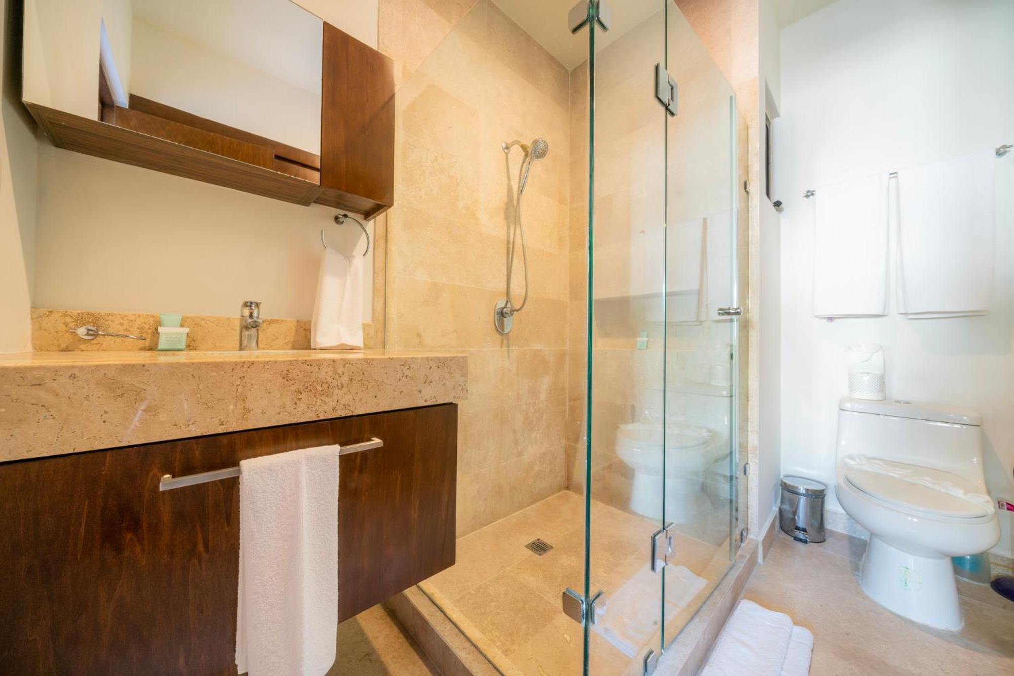 1 Bedroom Penthouse With Pool - Palmares