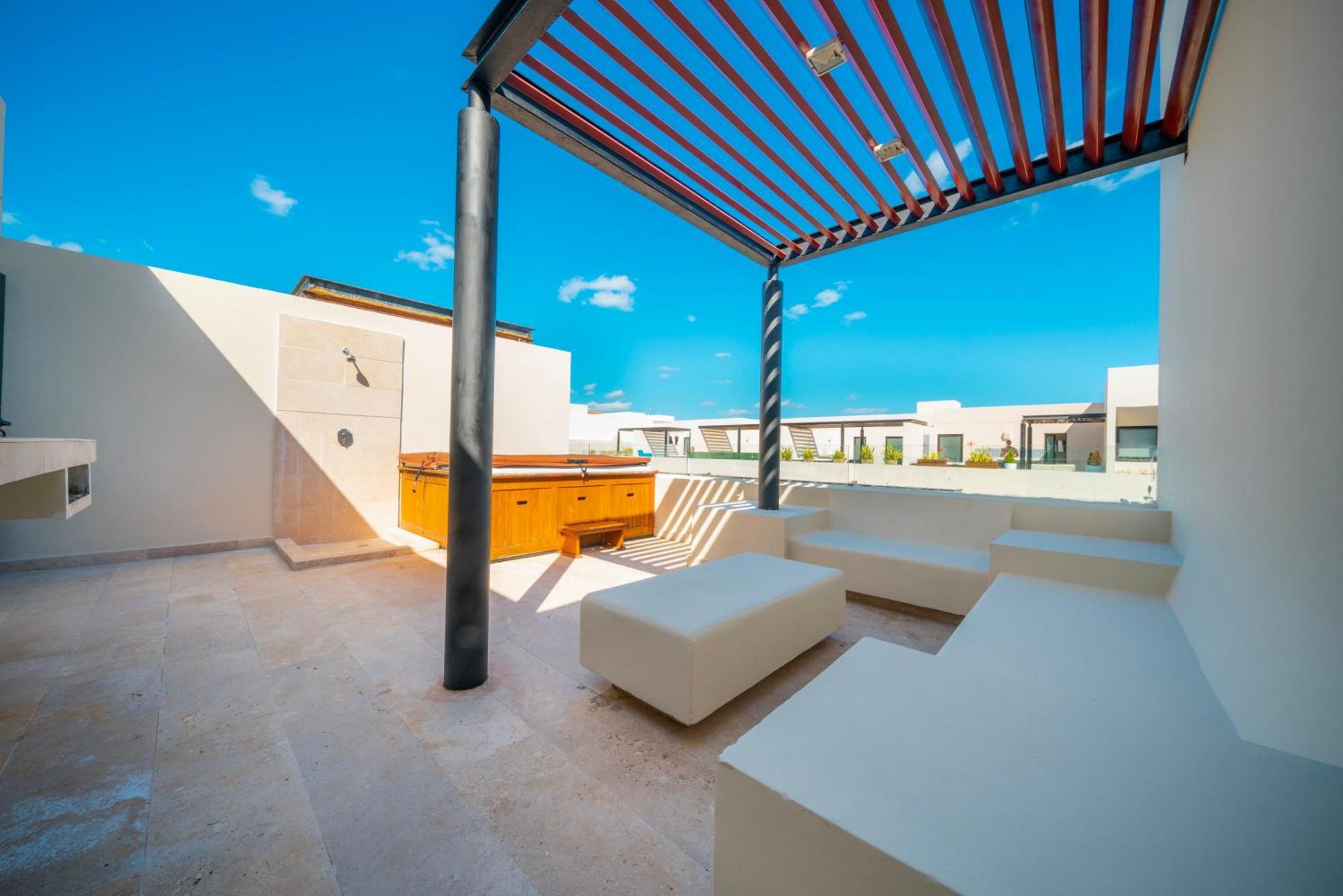 Apartment 1 Bedroom Penthouse With Pool - Palmares