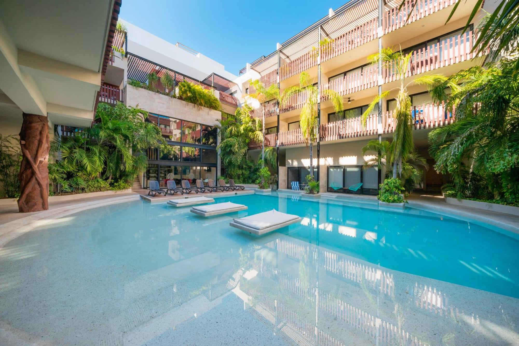 Apartment 1 Bedroom Penthouse With Pool - Palmares