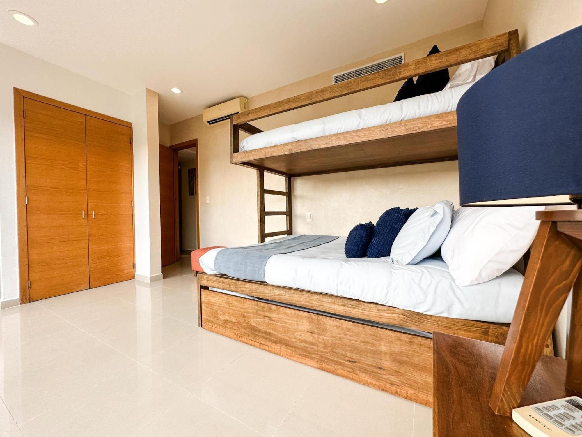 Apartment Azulb15 3 Bedroom Playacar Phase Ii