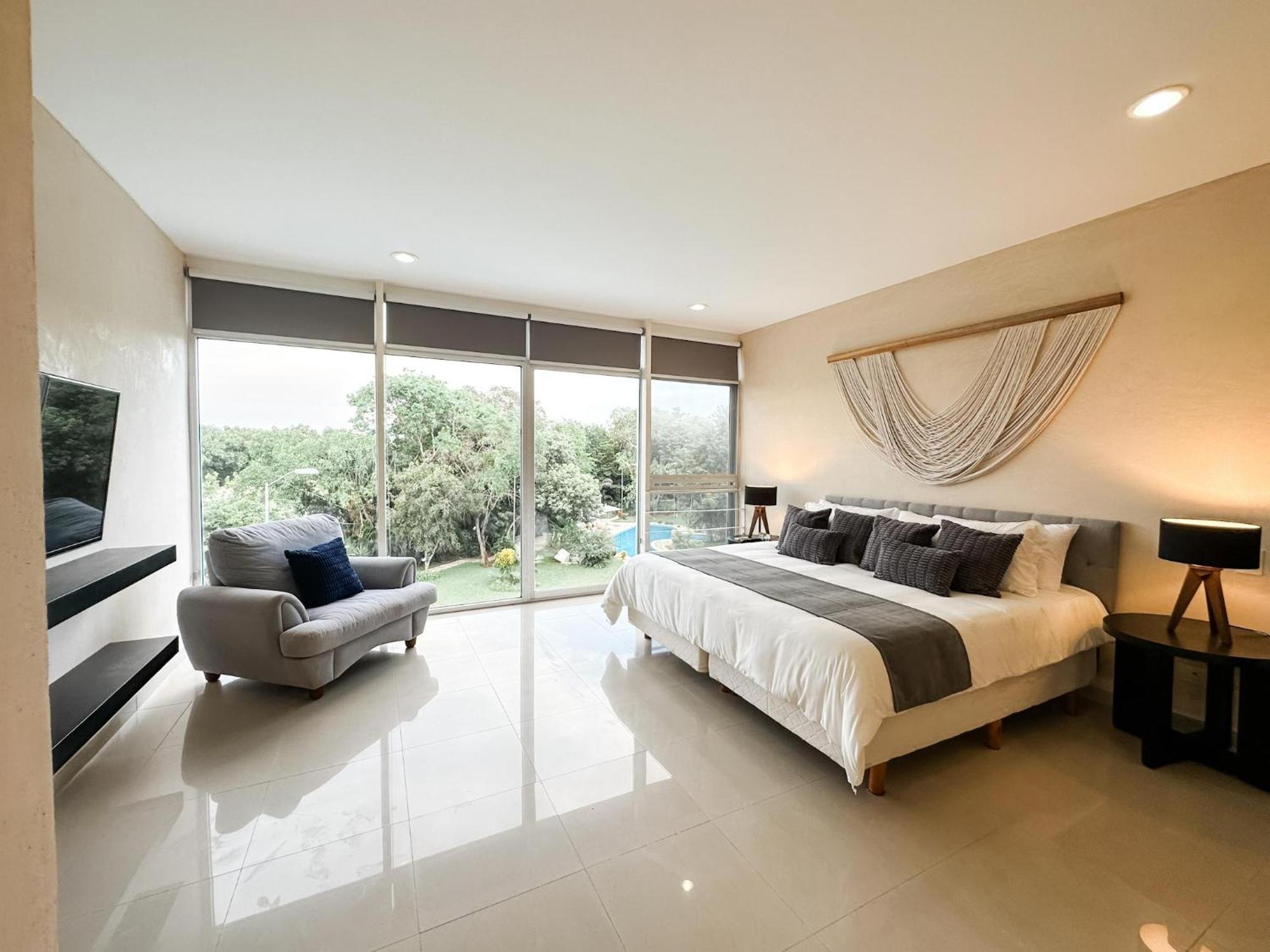 Apartment Azulb15 3 Bedroom Playacar Phase Ii *