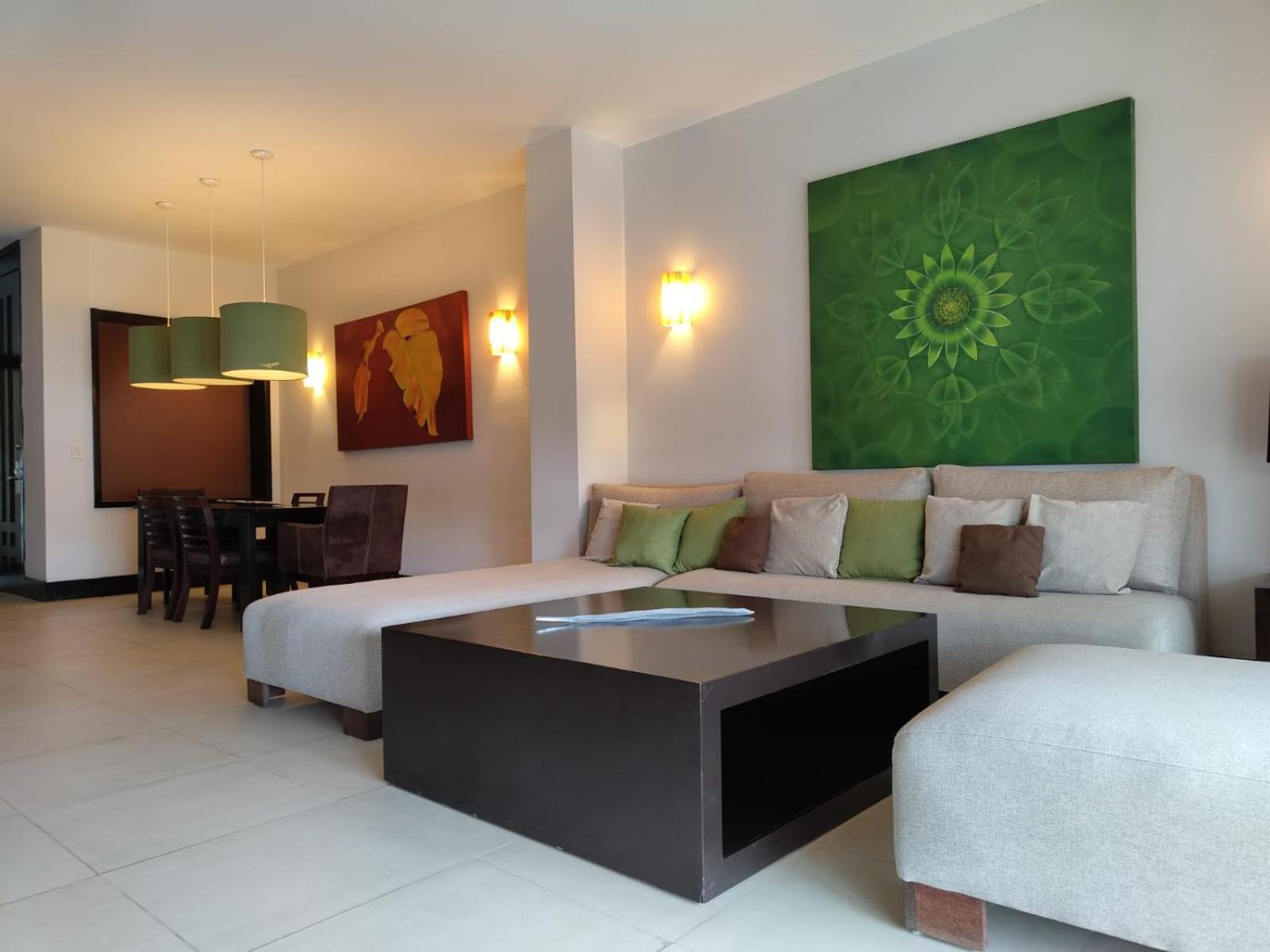 Private Pool 2 Bedroom Aldea Thai Apartment *