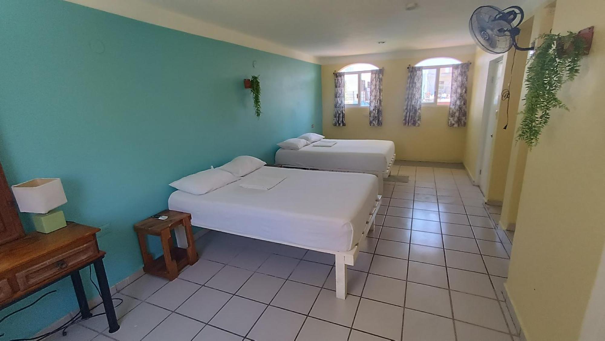 Tres Mundos Hostal Playa del Carmen