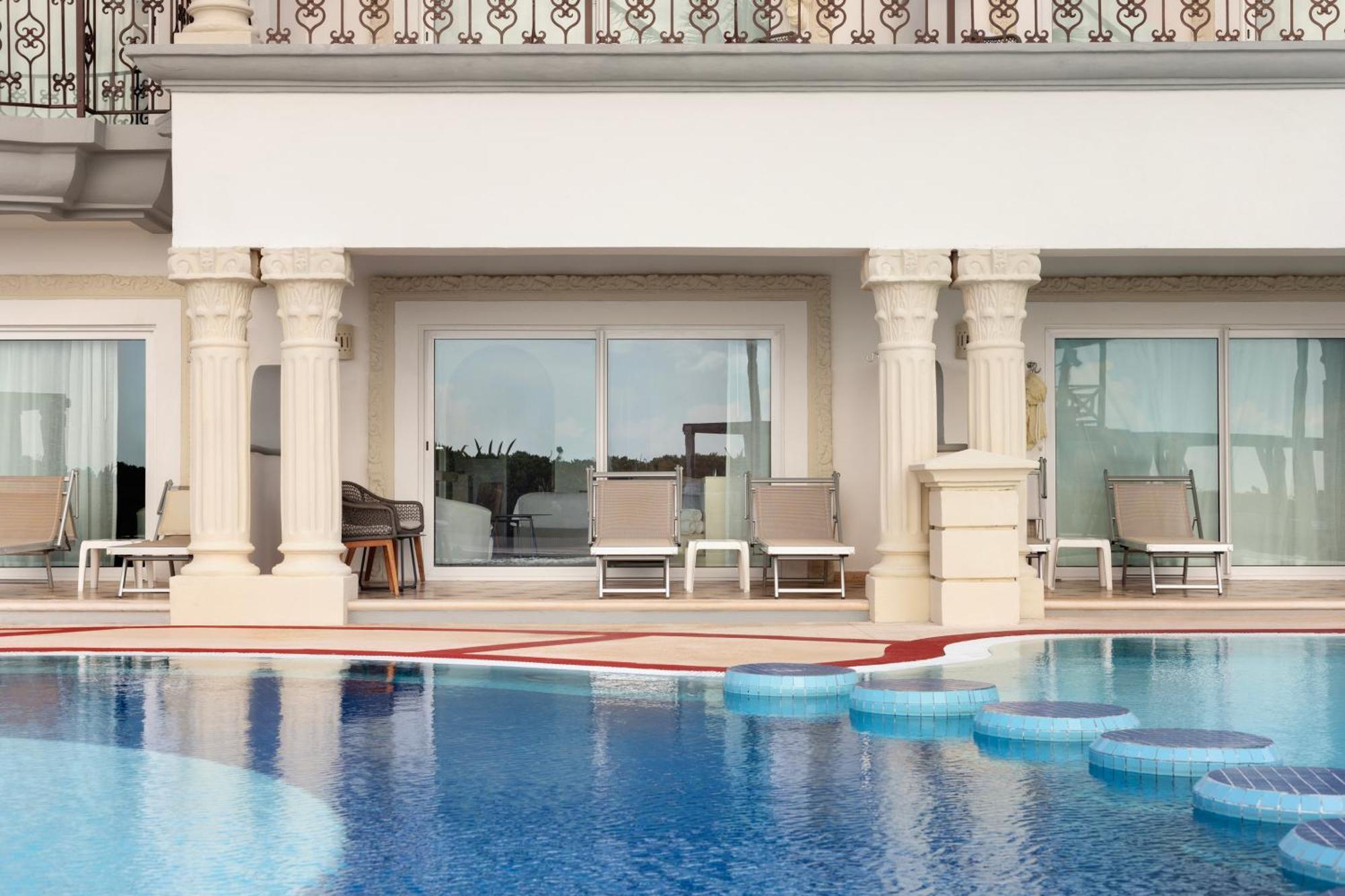 Hyatt Vivid Playa Del Carmen All-Inclusive Adult Only Resort 5*