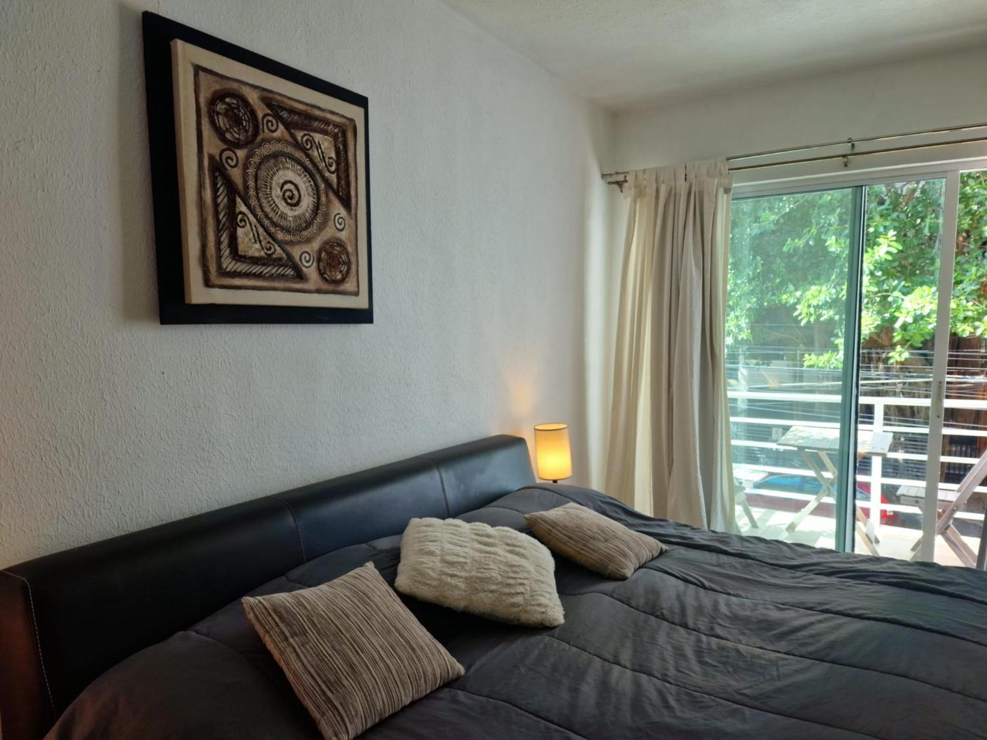 Poolside Tranquil In Appartement