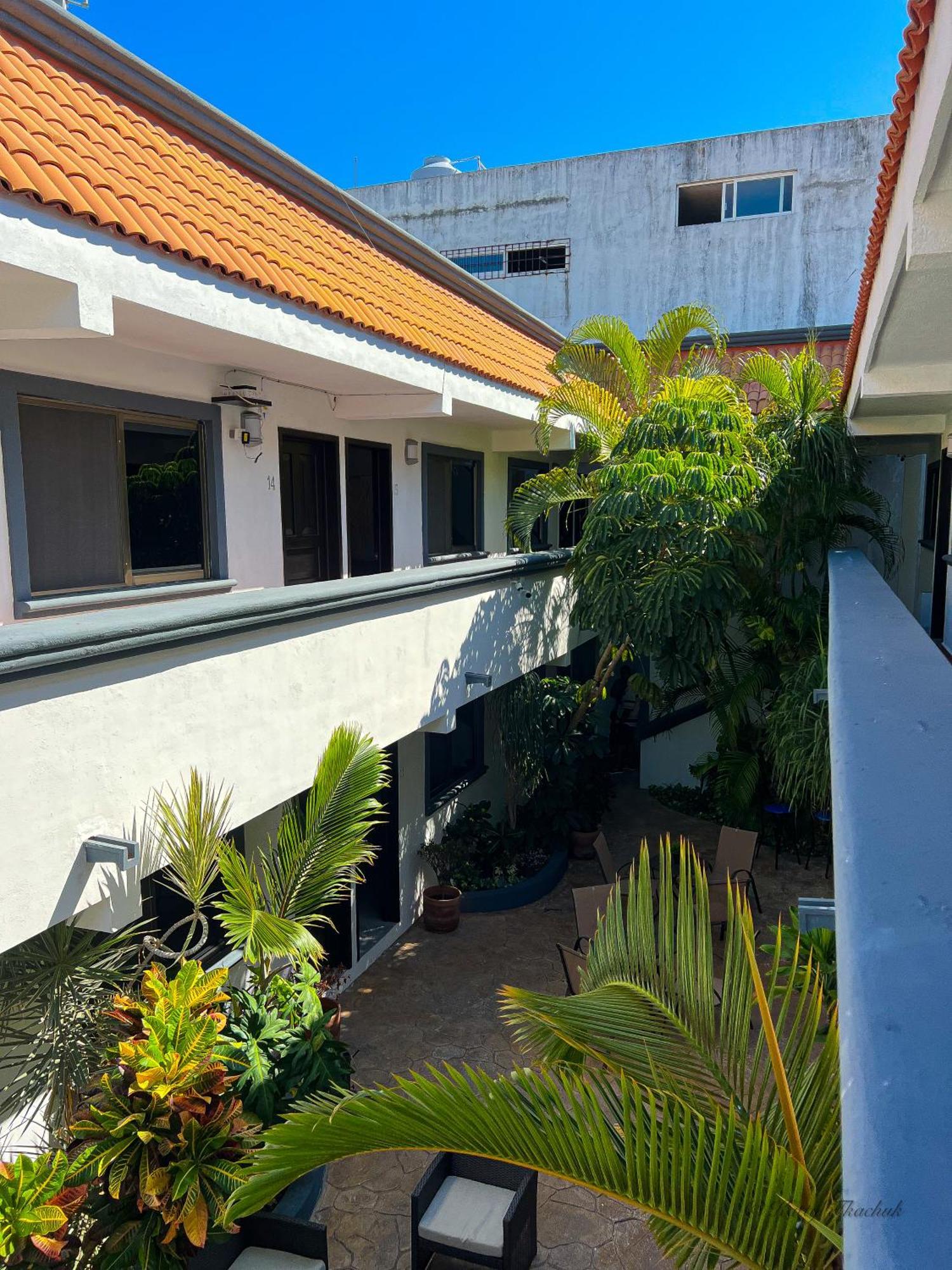 Aparthotel Azure Coliving