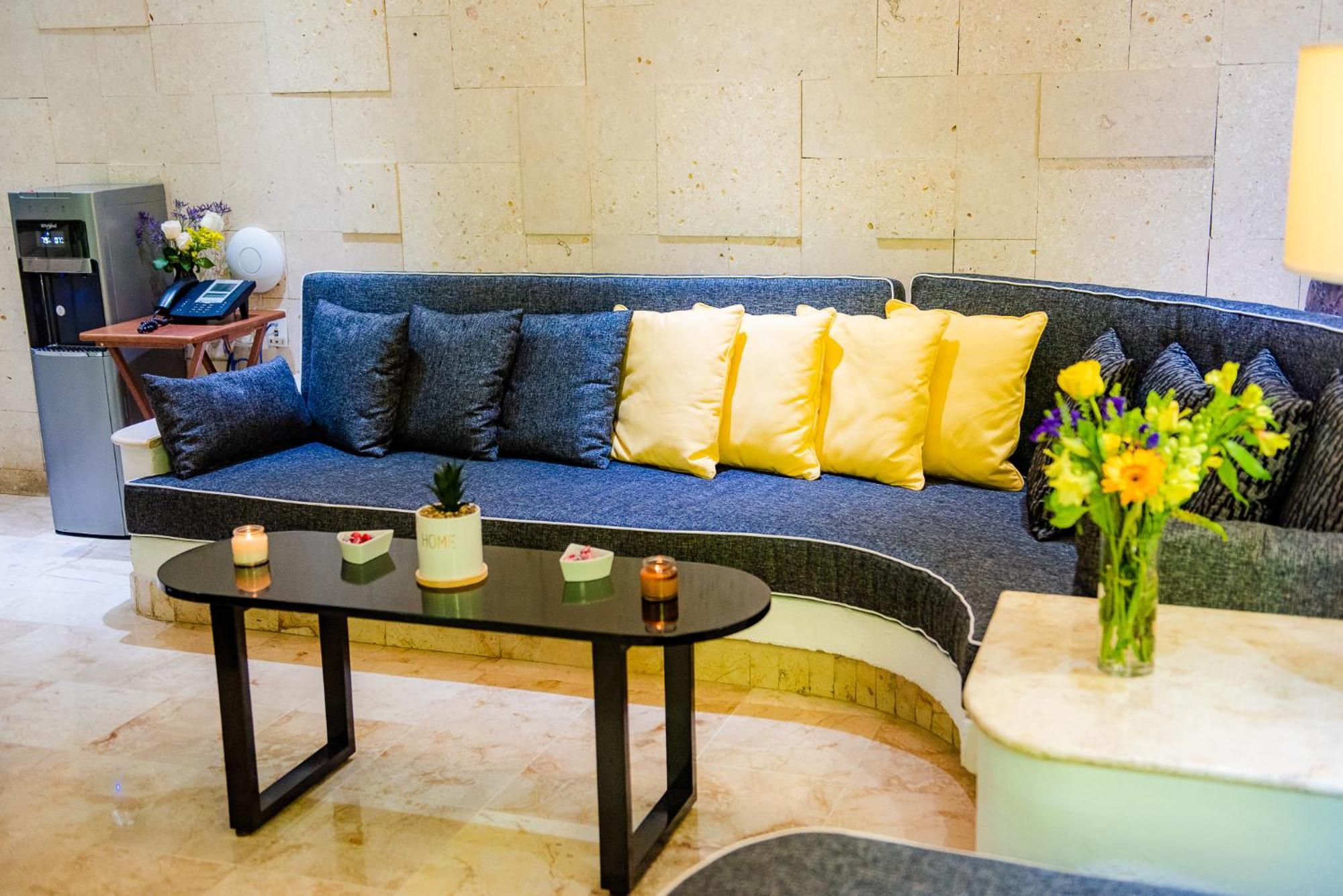 Maya And Beachclub Hotel