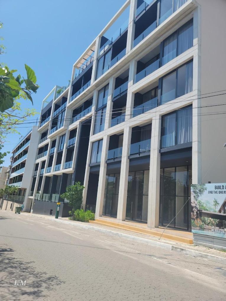Beautiful 2 Story Loft Near The Apartahotel