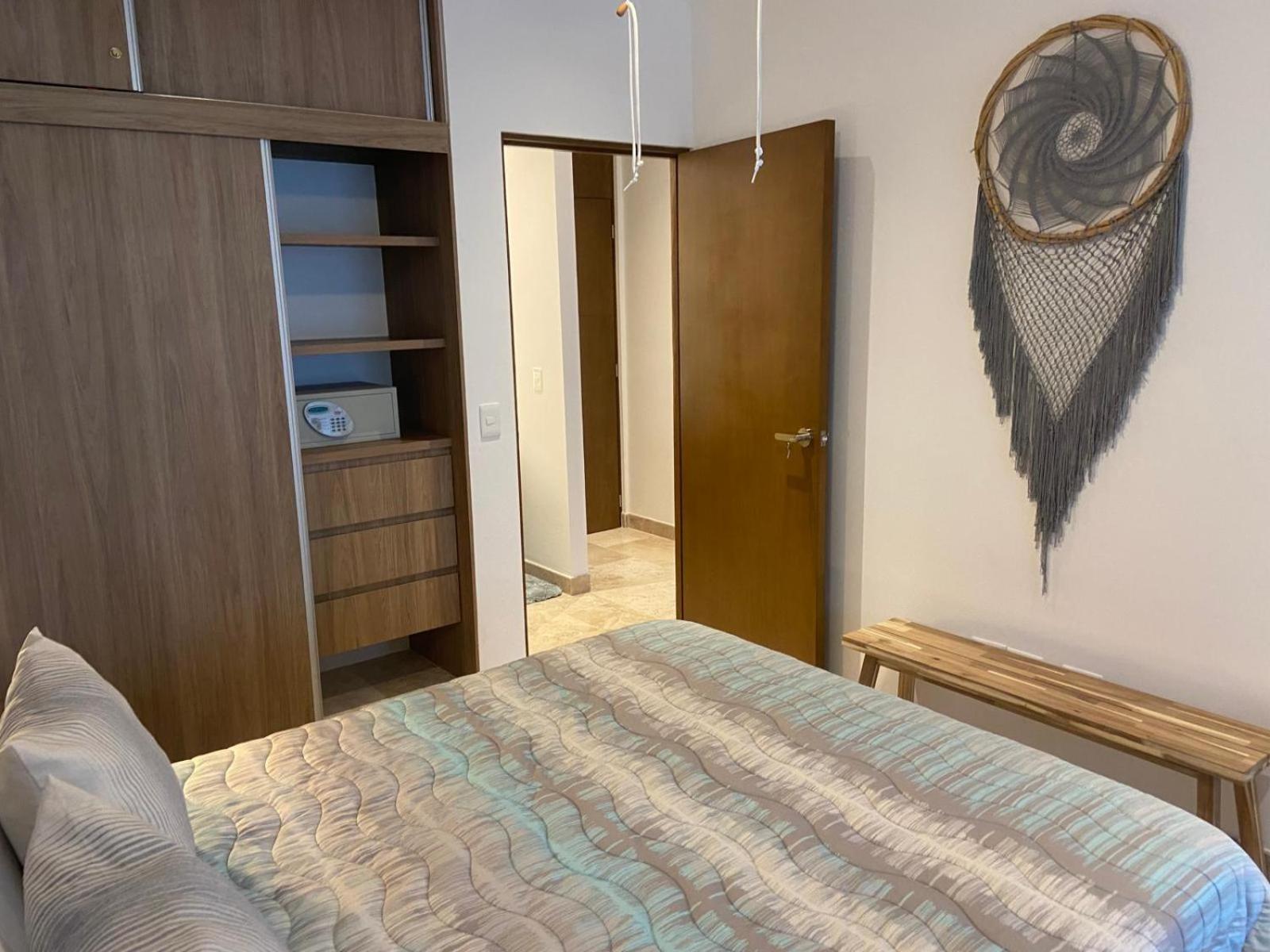 Ipana B113 Inner Court, Quiet 1 Bedroom Apt Appartement *